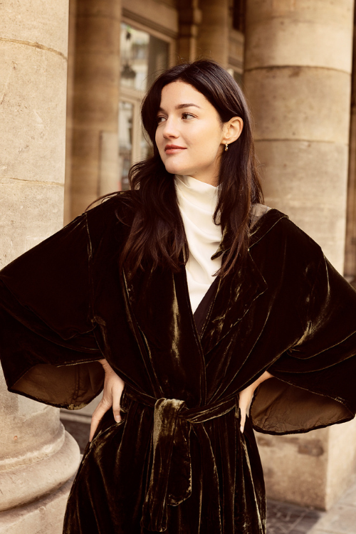 ADELINE Velvet Hooded Robe