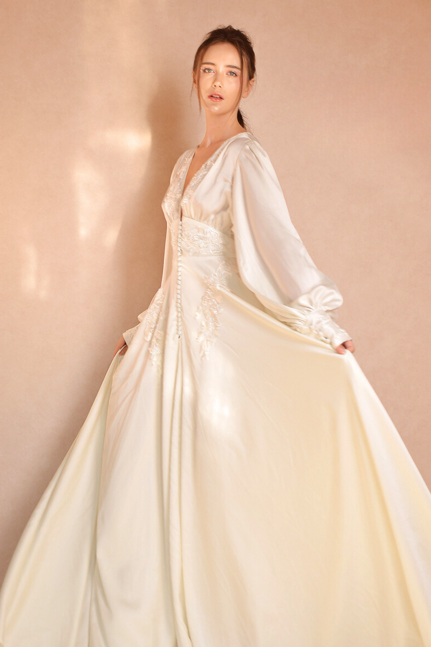 ANASTASIA Vintage Embroidered Silk Wedding Gown