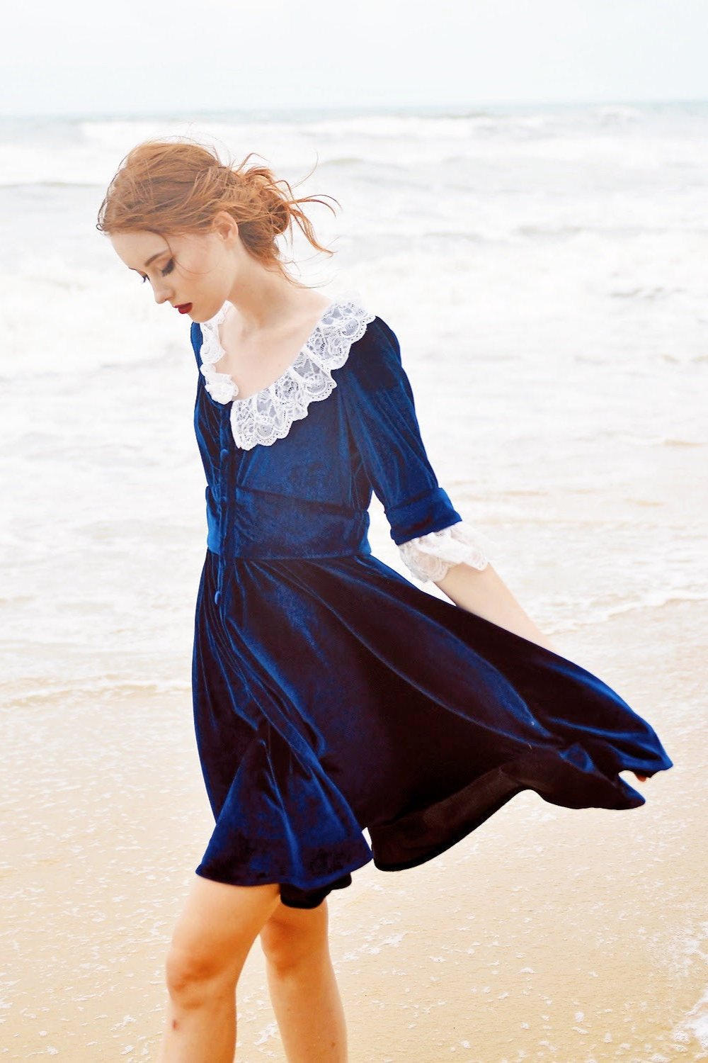 AKASHA Velvet Lace Collar Prom Dress