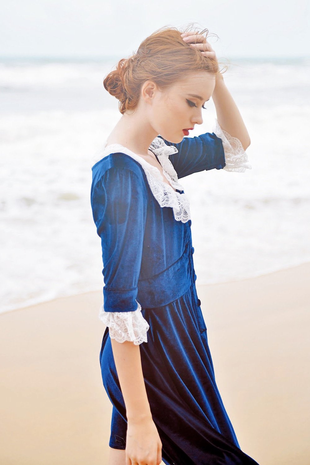 AKASHA Velvet Lace Collar Prom Dress