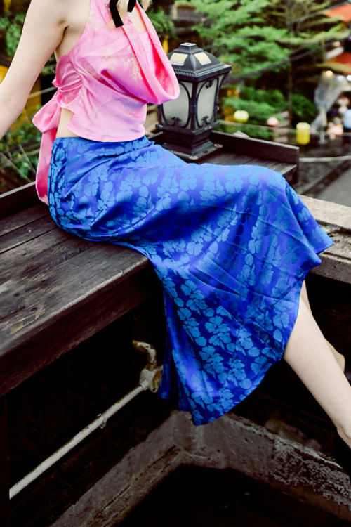 Lazuli Heritage Mulberry Silk Midi Skirt
