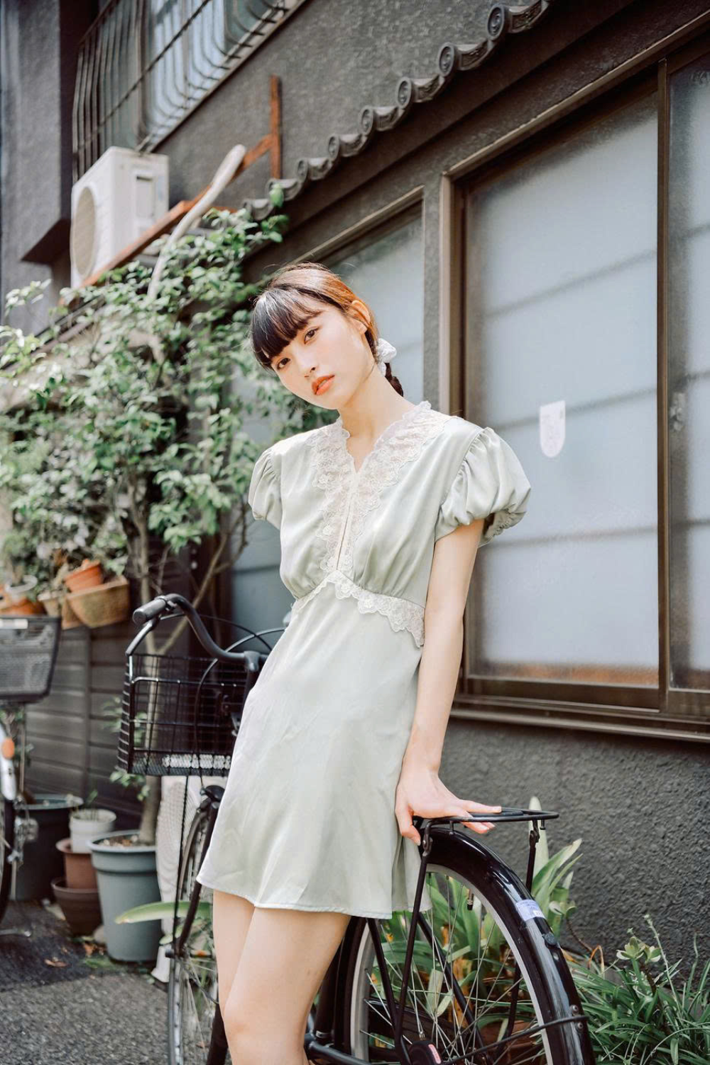 MIDORI Mini Silk Dress with Lace