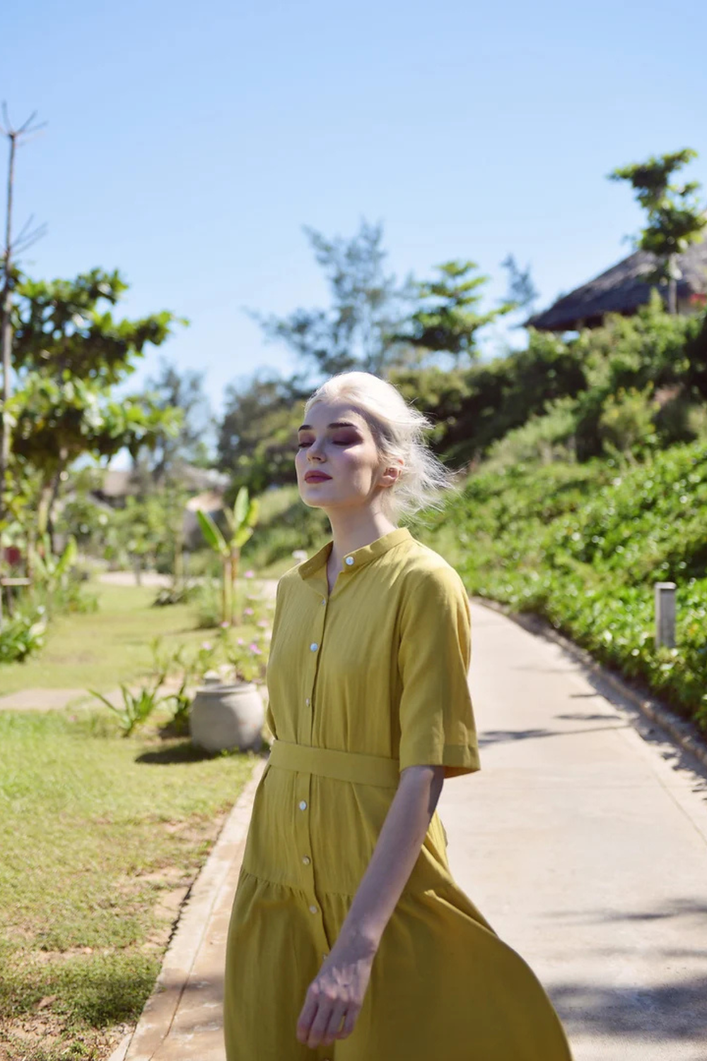 Relaxed Linen Midi Dress
