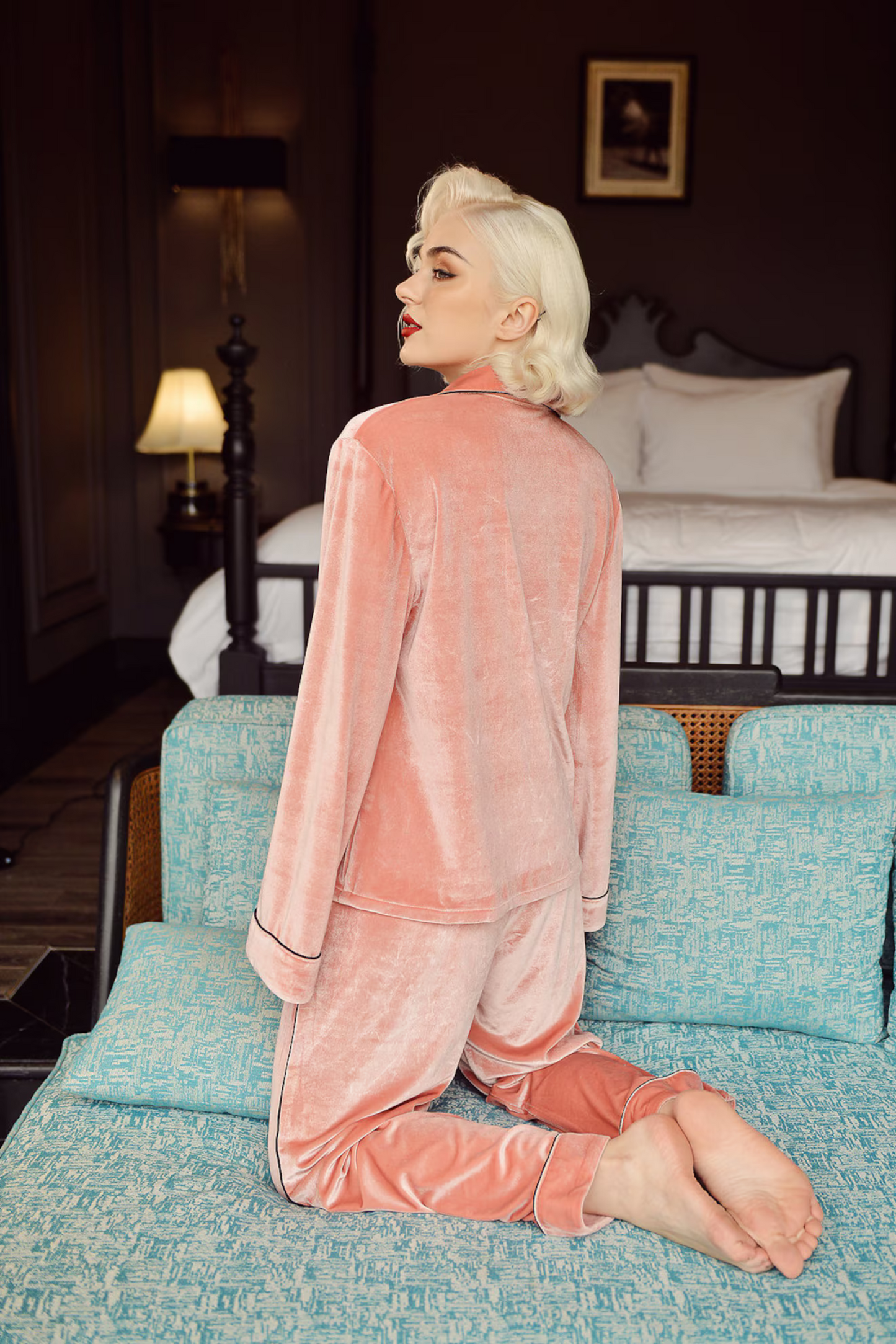 ASHLEIGH Velvet Pajamas Set
