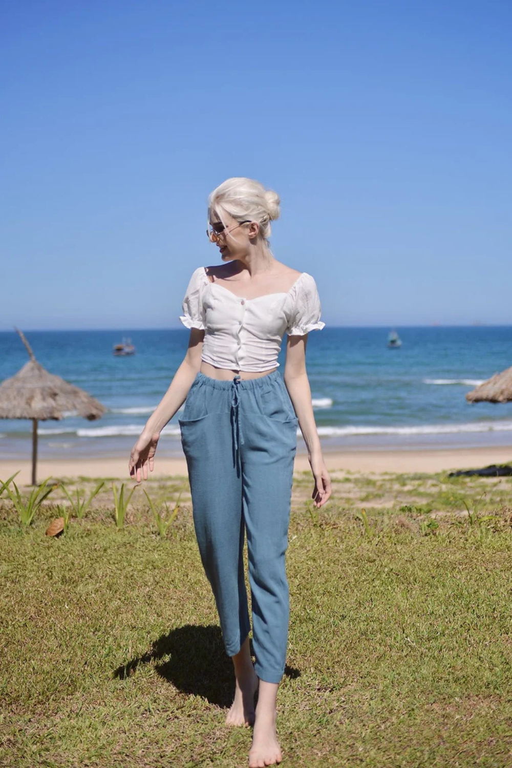 Relaxed Tapered Linen Pants with Elastic Waist