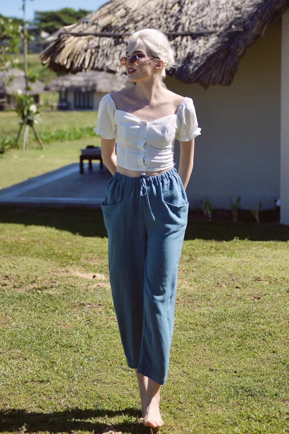 Relaxed Tapered Linen Pants with Elastic Waist