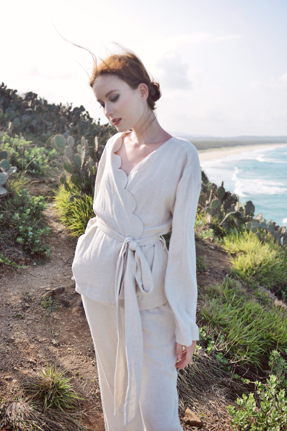 Short Linen Robe for Women - Scalloped Edge Kimono Robe