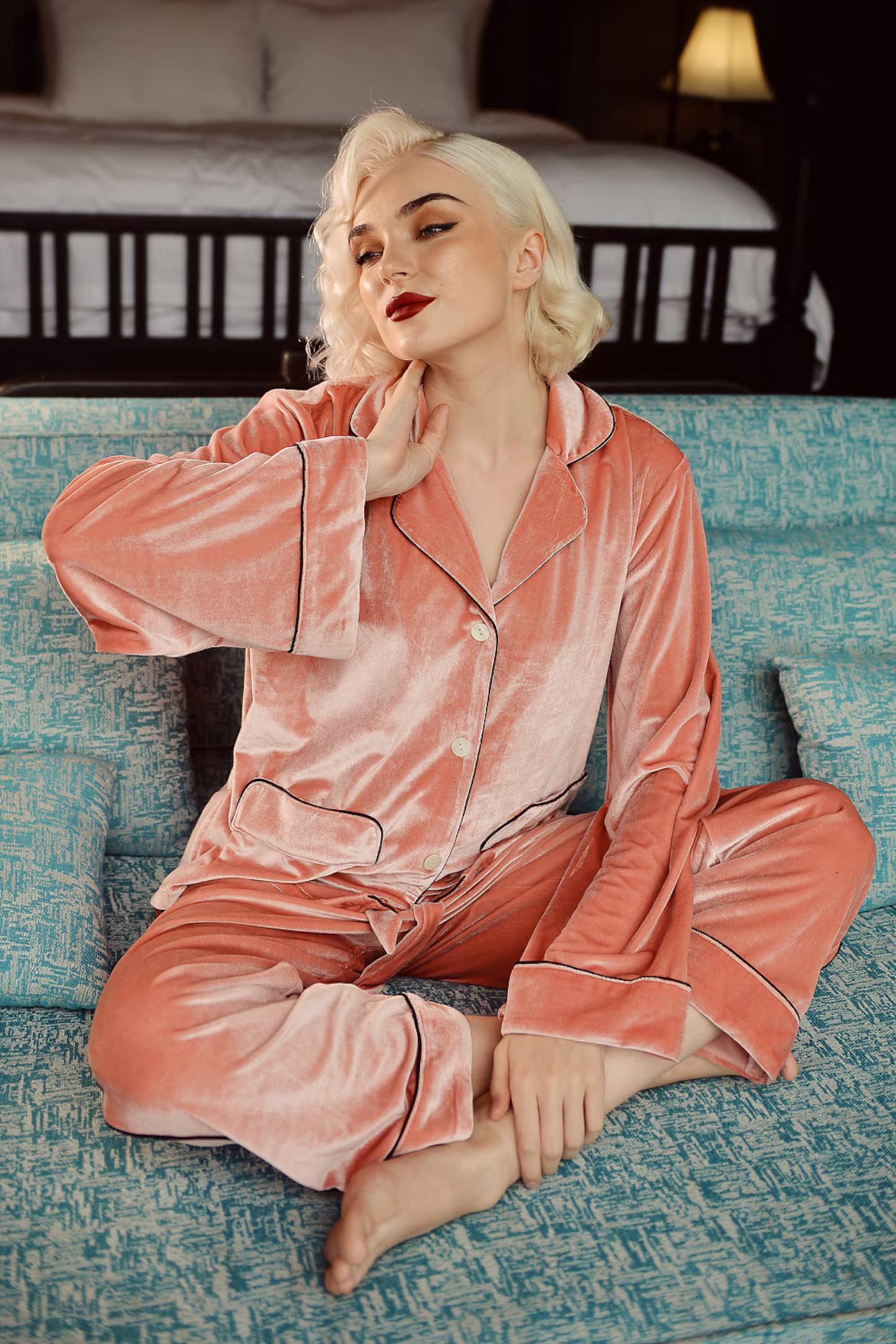 ASHLEIGH Velvet Pajamas Set