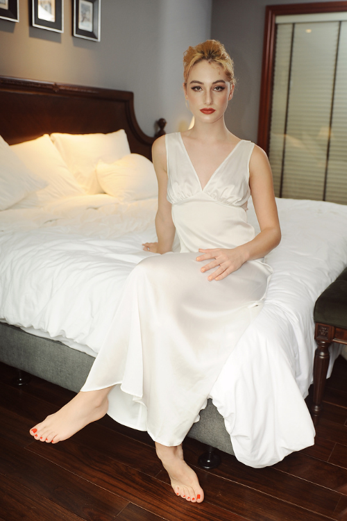 DONNA Silk Nightgown