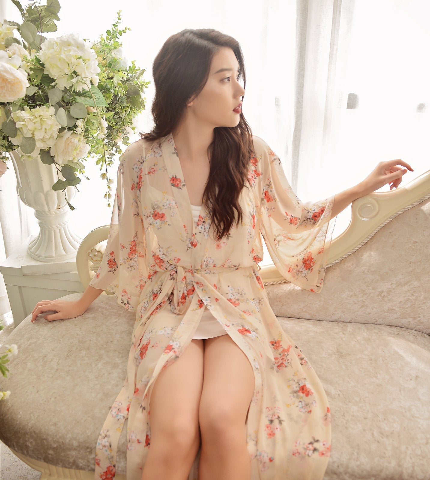 Floral Silk Kimono Robe- White Floral Robe- Floral Bridesmaid Kimono- Long Floral Robe- Wedding Gown Long Sleeve- Champagne Robes Bridesmaid