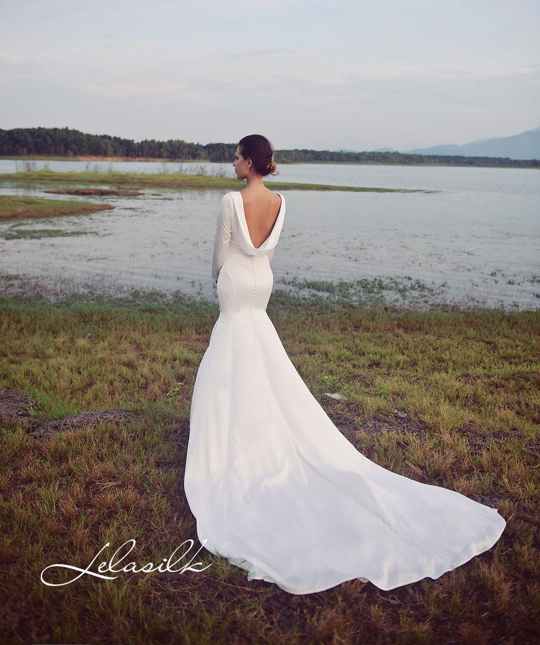 Long Train Wedding Dress - Mermaid Wedding Dress - Tailored Fit Wedding Dress - Tailoring Bridal Gown