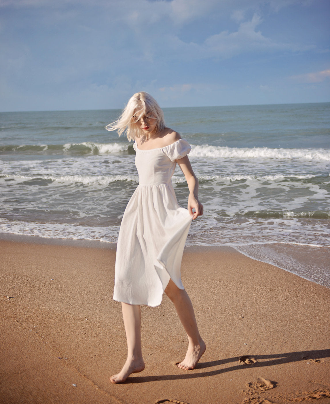 Layla Linen Beach Dress – Cottagecore Summer Midi Dress for Princesscore Aesthetic