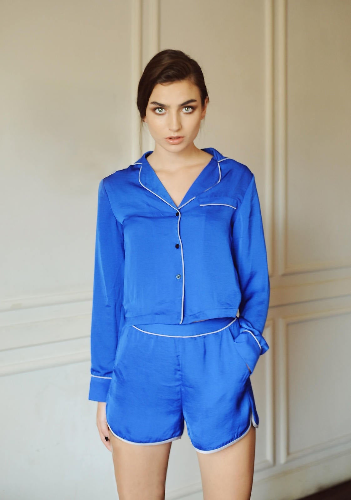 Women Silk Sets - Women Pajamas - Bridesmaid Pajamas - Bridal Pajamas - with Seashell buttons - Gift for Mothers